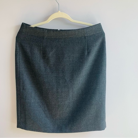 Banana Republic Dresses & Skirts - Banana Republic Grey Skirt Tweed Pencil Classci Office Wool Blend Capsule 10